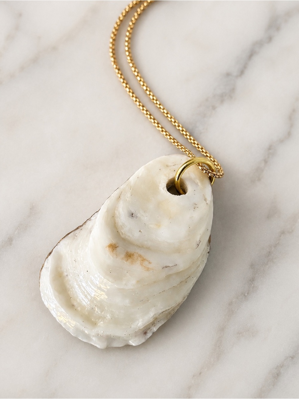 Hand-Painted Gilded Oyster Shell Necklace | Adjustable chain and Freedom Clasp - Picture 6 of 6